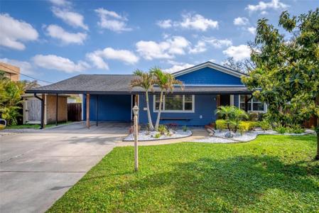 328 LAKE FAIR LANE