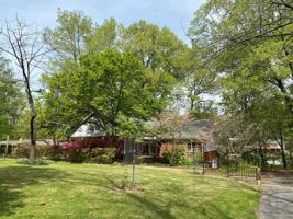 1500 Lakewood Dr