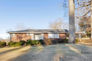 1908 Lakewood Dr