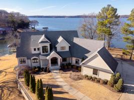 25 Lake View Dr