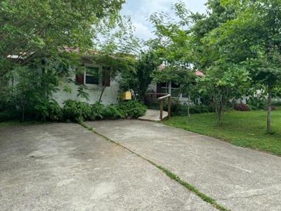 665 Carter Dr