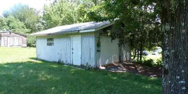 Image 4