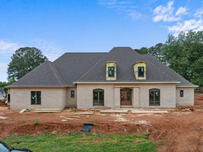 235 Indian Springs Dr