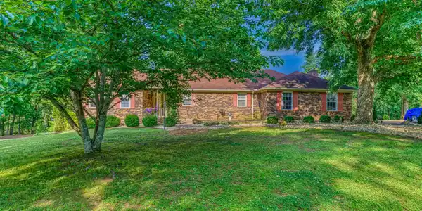 7738 Dr Kennedy Dr