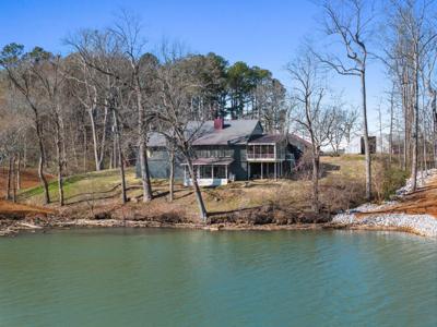 1174 Shore Dr