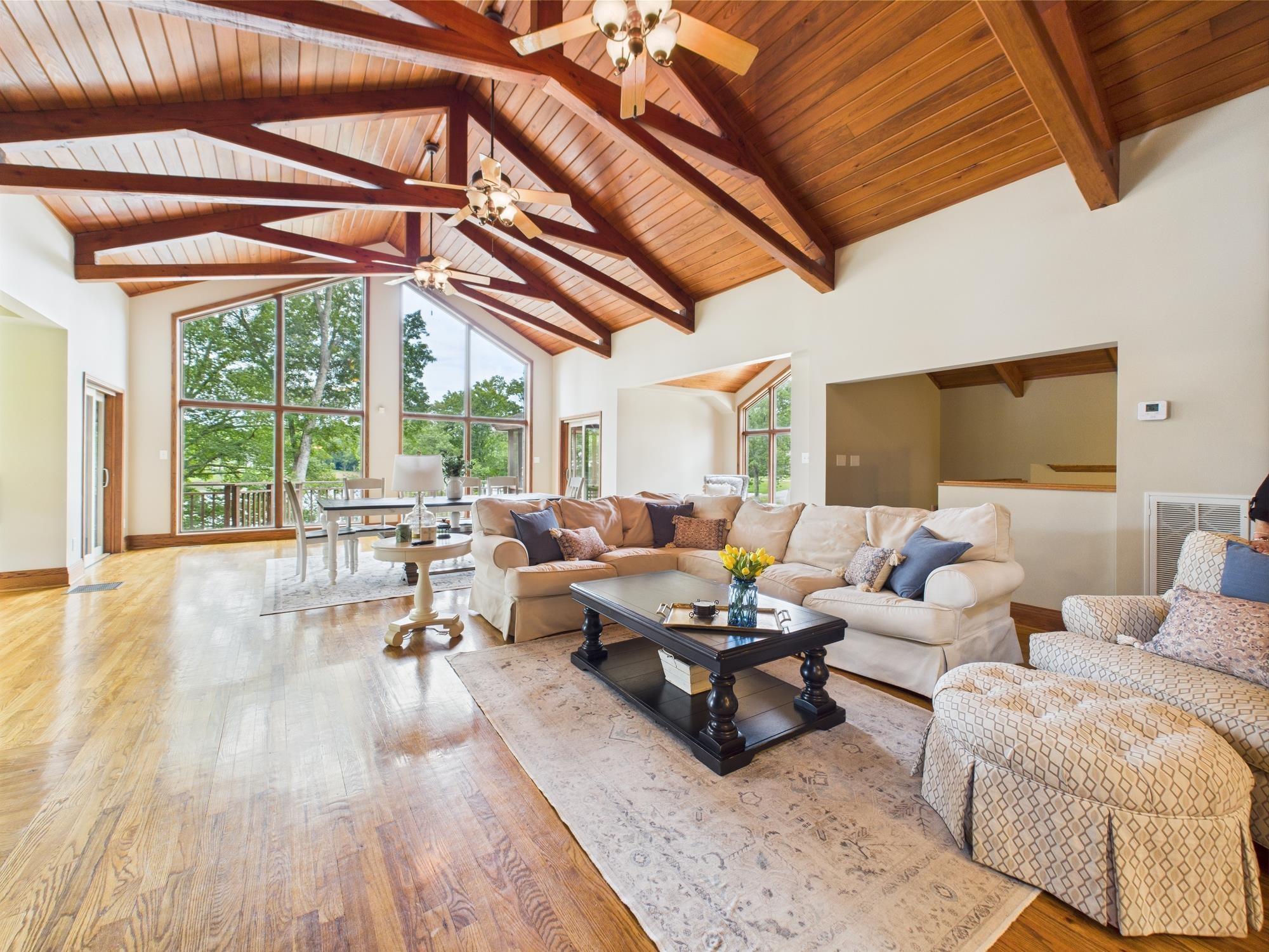Image 4: Great Room