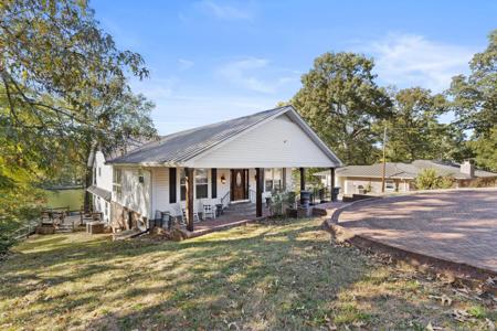 360 Sycamore Dr