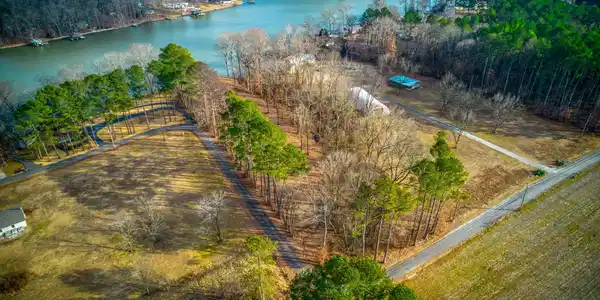 1250 Tract 1 N Shore Dr