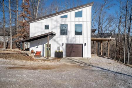 95 Woodland Cv