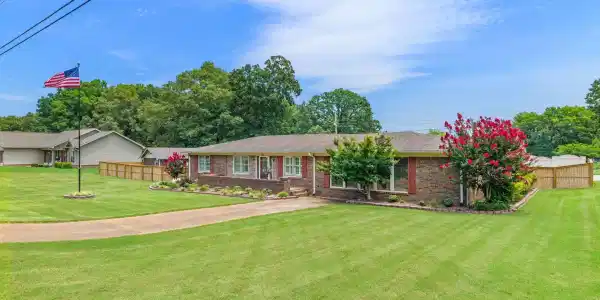 300 Tennessee River Dr
