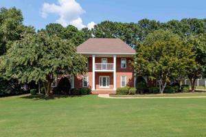 1653 Country Club Dr.