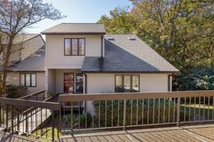 212 River Point Rd