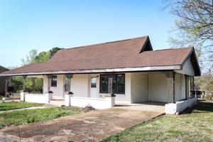 1801 Robertson Blvd