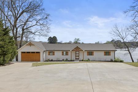 680 Shore Dr