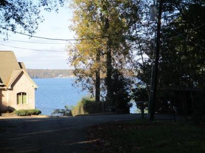 126 Grandview Dr