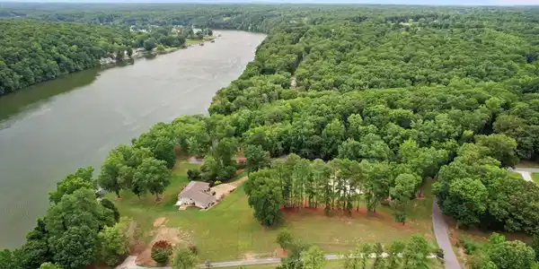 20 Poplar Springs Dr