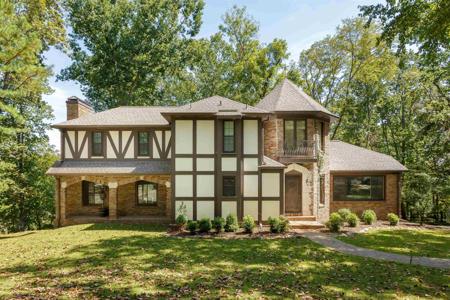 302 Riverwood Dr