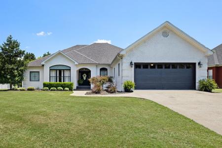 1121 Sky Park Rd