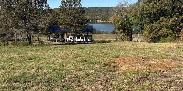 000 Lost Creek Rd