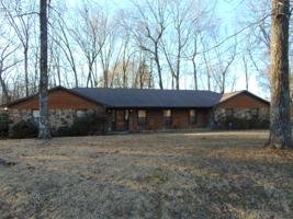 104 Hickory Cv