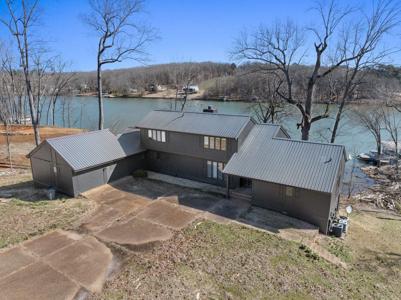 1174 Shore Dr