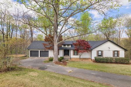 190 Beech Dr
