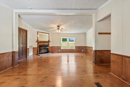 438 Co Rd 109