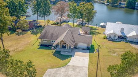 1540 E Lakewood Dr