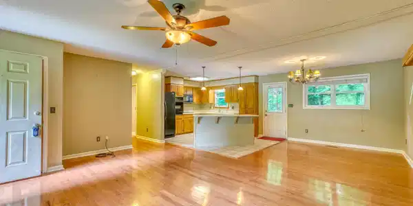 113 Spring Cove Rd