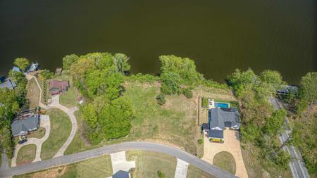2094 Skypark Rd
