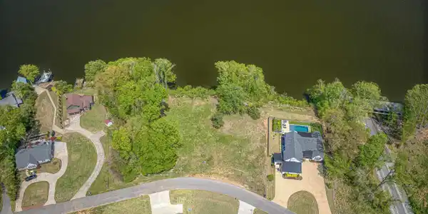 2094 Skypark Rd