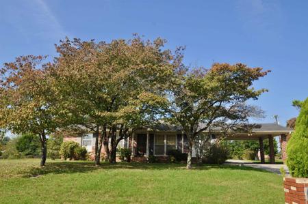 1553 Barton Dr