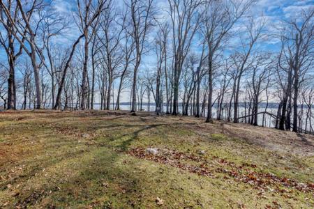 290 Highland Cove