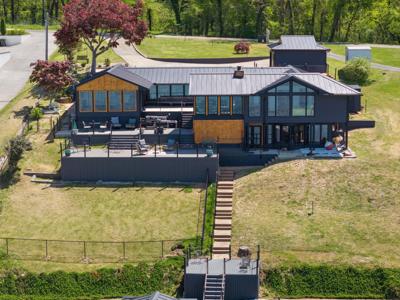 105 Lake View Dr