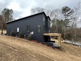 403 Weinbaum Ln