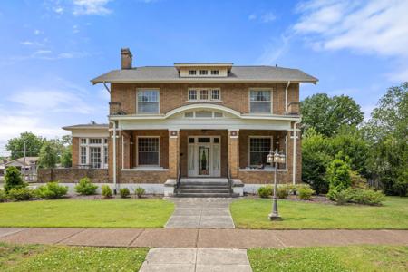 801 Montgomery Ave