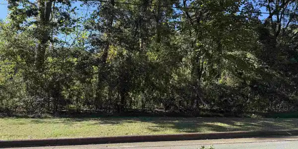 LOT 33 Pickwick St