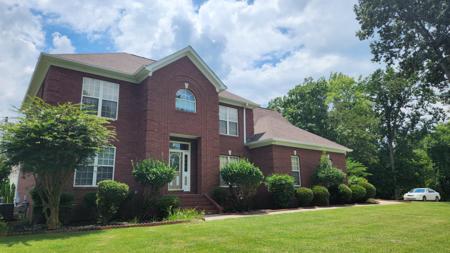 142 Hazelwood Ln