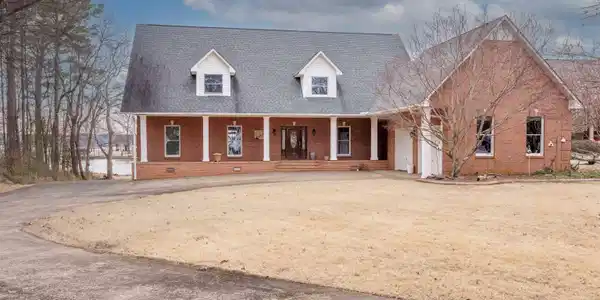 322 Reynolds Dr