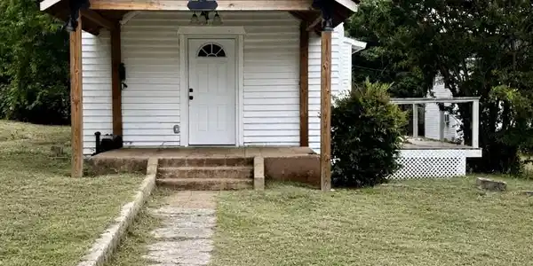 416 Little Rock Ave