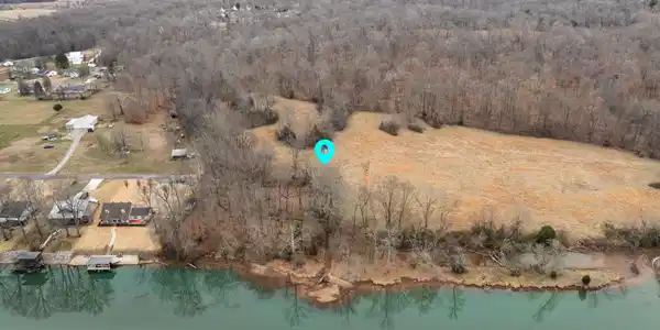 00 Waters Edge Dr