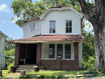 703 Austin Ave