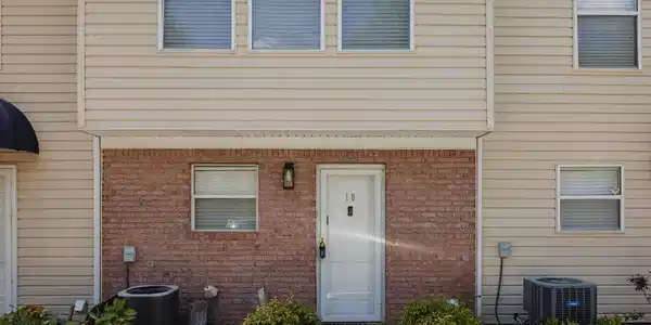 100 Riverview Way