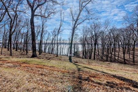 242 Highland Cove