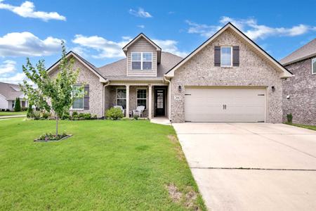 2063 Austin Dr NE