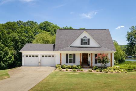60 Blue Heron Dr