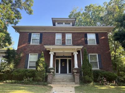 201 Park Blvd