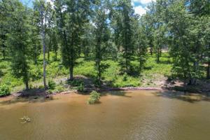 1221 Co Rd 950