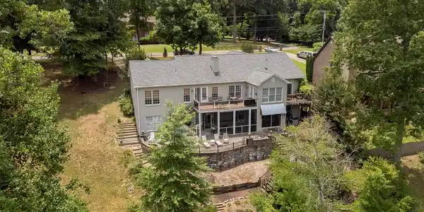 137 Hazelwood Ln