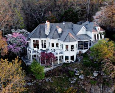 106 Holland Dr